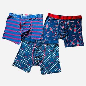3 pair - Men’s 2 UNDR Underwear size Large